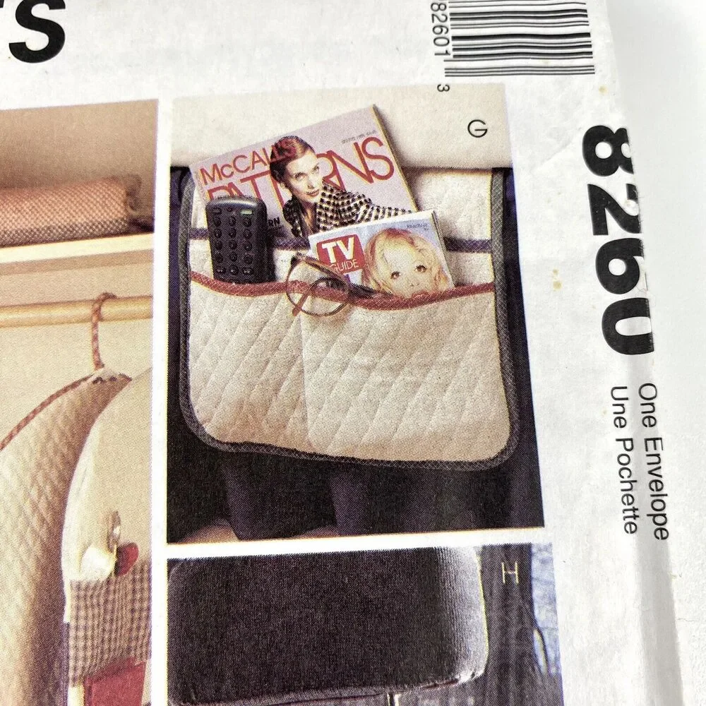 McCall’s 8260 Sewing Pattern Closet Organizers Garment Bag Shoes Purse Hanger